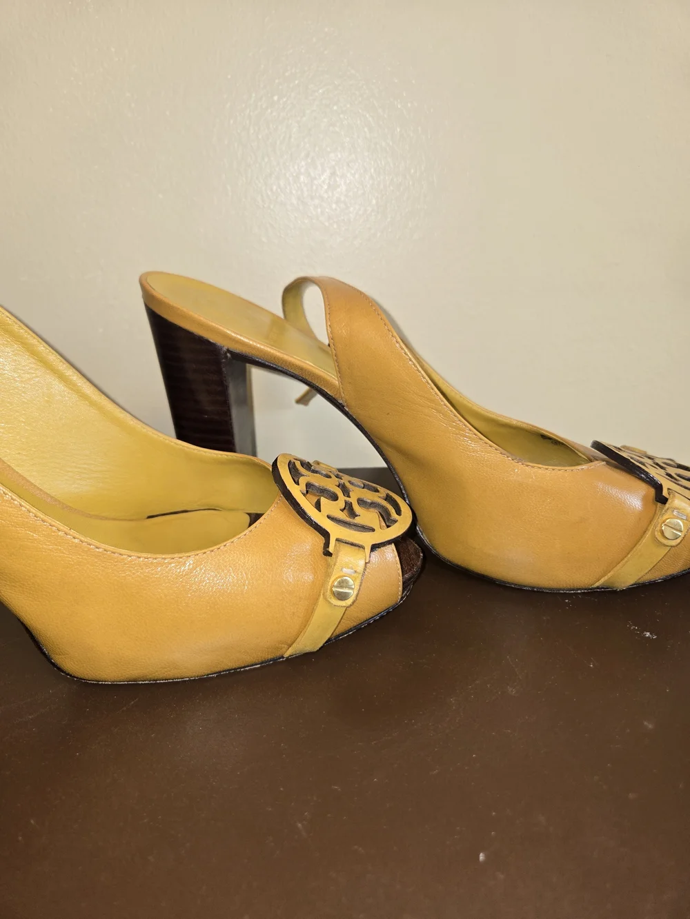 Tory Burch size classic